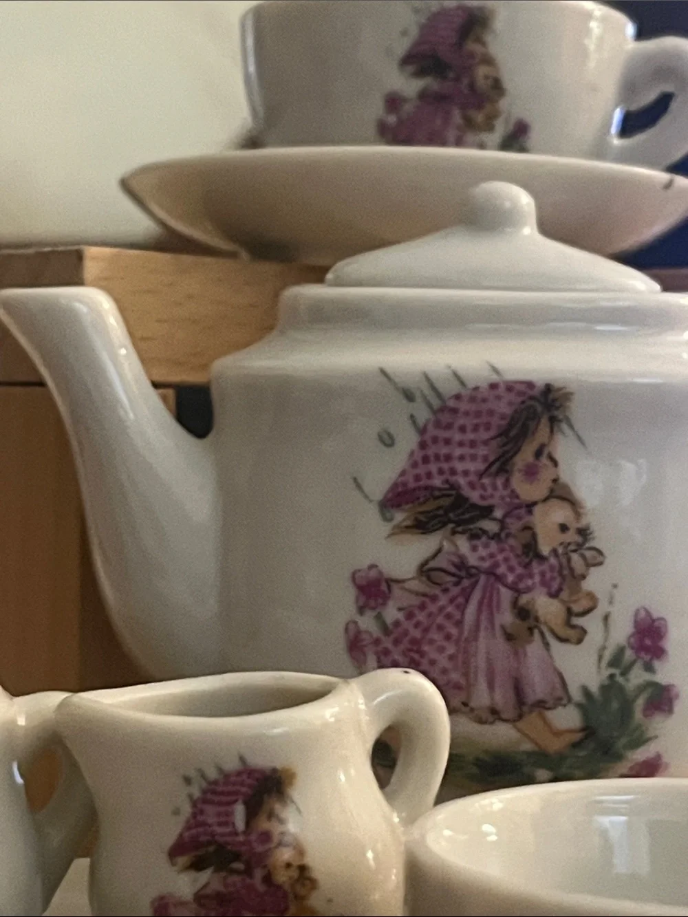 Vintage Japanese Porcelain Children’s Tea Set Mini Girl Purple Dress 9pcs 216